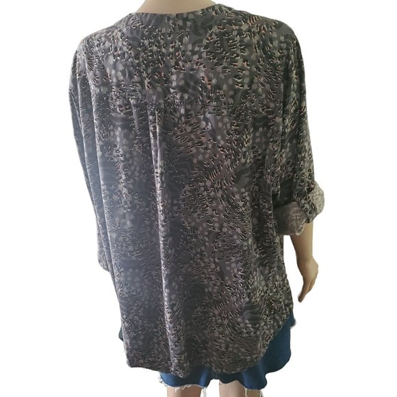 Torrid Sz 3X Harper Leo Zebra Gray Pink Animal Print Popover Blouse Pockets - Picture 7 of 11